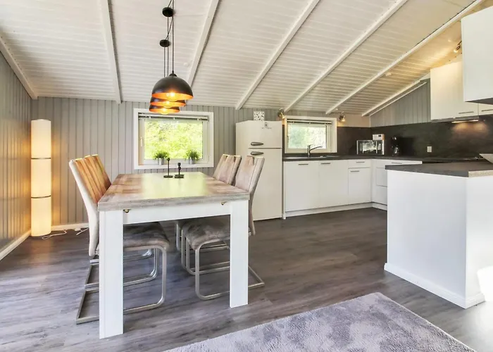 Cajsa - 1-5km From The Sea By Interhome