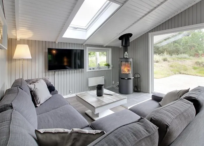 Holiday home Cajsa - 1-5km From The Sea By Interhome Molby